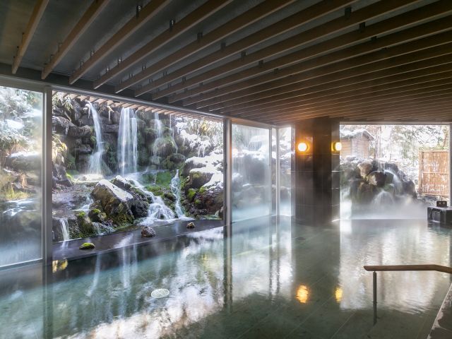 庭園大浴場 巌(いわお)の湯