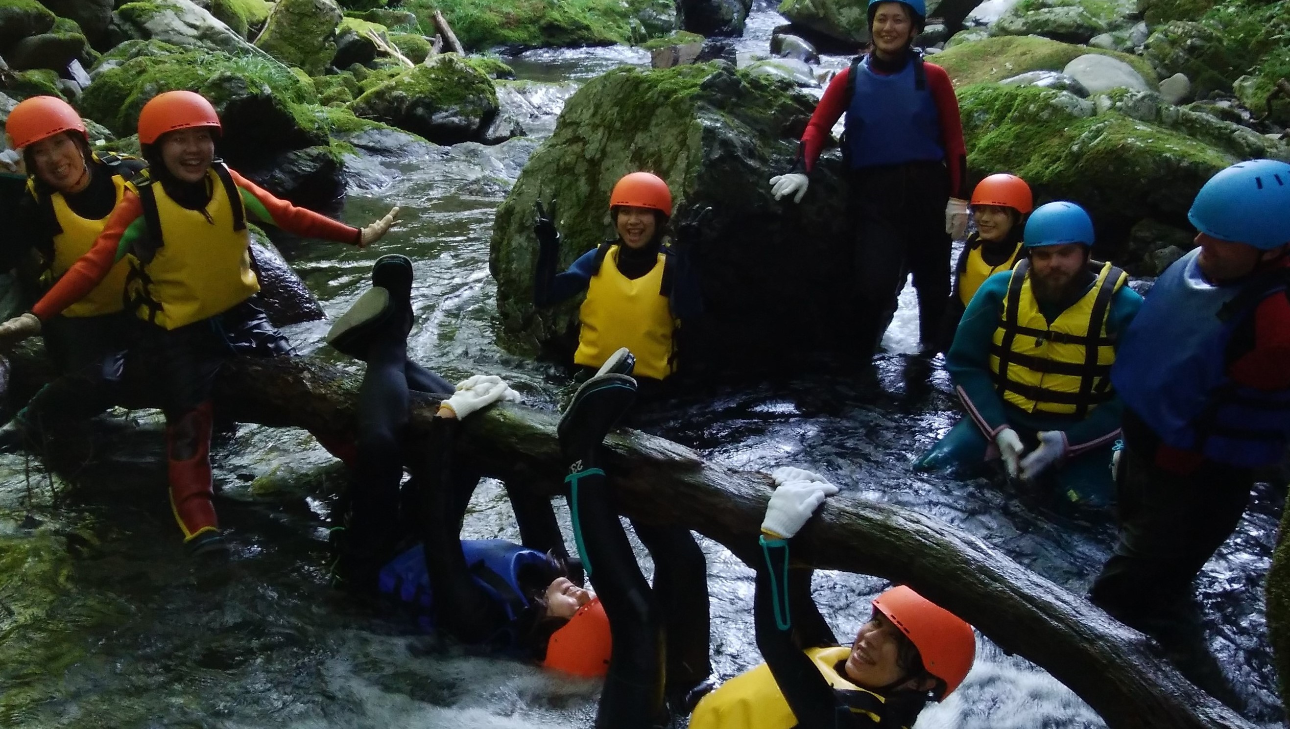 ̂܂܂̎RpāAVѕIIVѕ͐lꂼłB܂ŗVłI