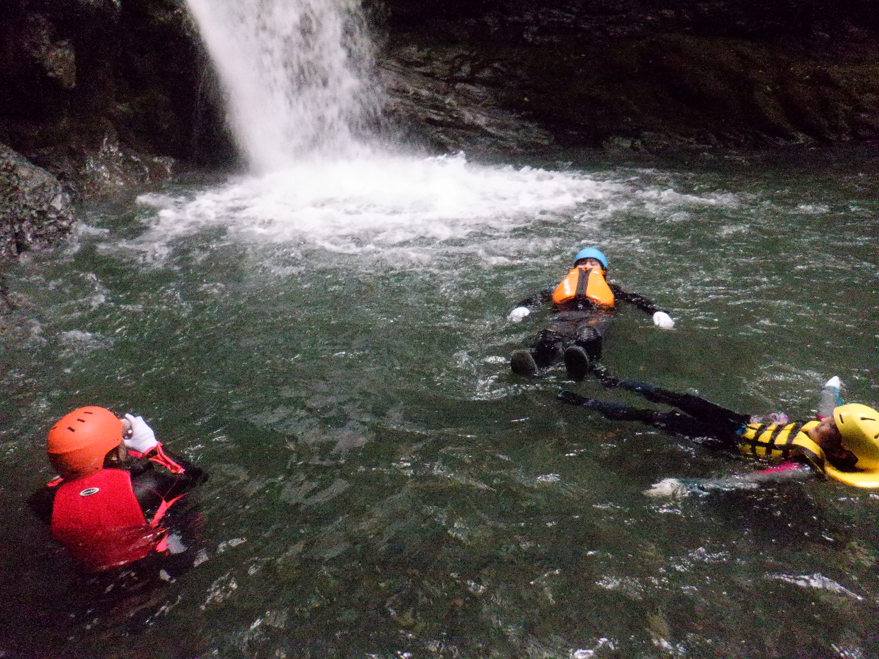 ꂽ畂̂݁ICtWPbgEGbgX[cĂ邩犦ȂvJvJ