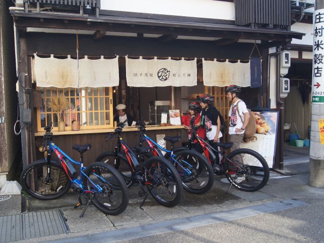人気のお店団子茶屋