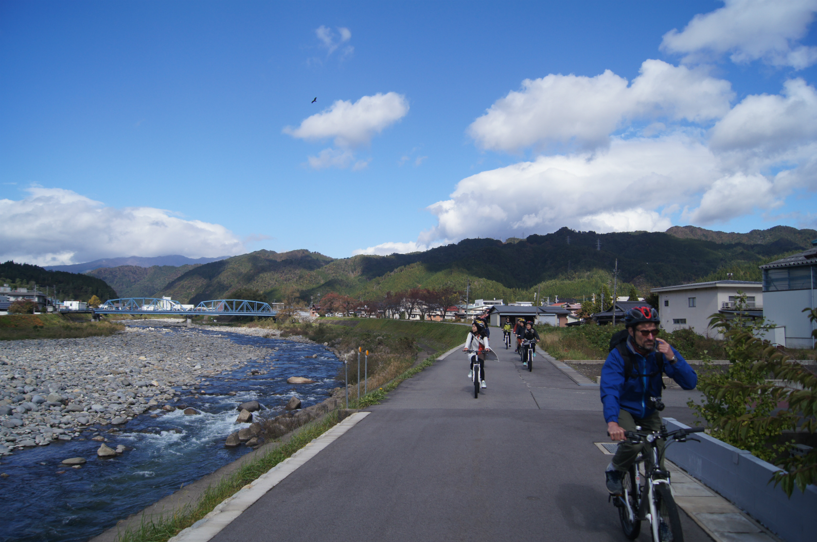 【ぎふ旅キャンペーン】昼食には飛騨牛BBQも!!**大自然+郡上八幡城下町散策サ...