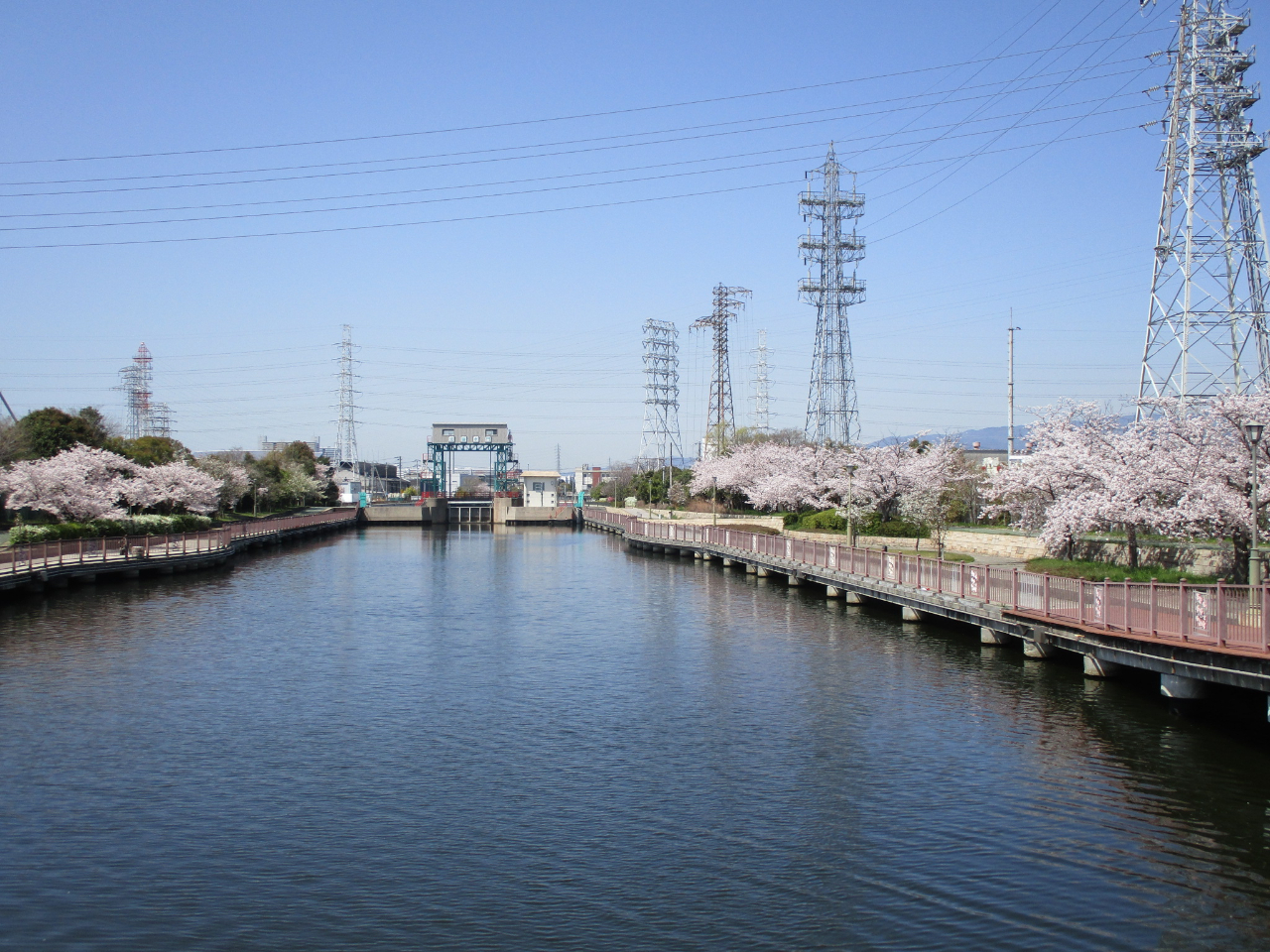 �y���Ԍ���u�t�v�����v�z���^�̓N���[�Y