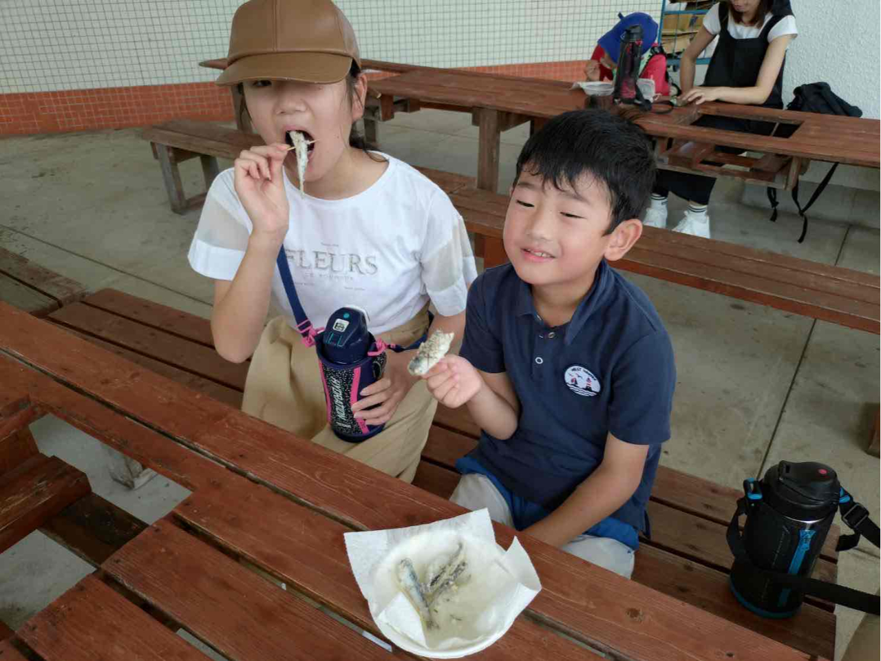 ���������Ȏq���B�ł��������ނ������͂�������ƐH�ׂĂ���܂��I�V�N�Ȓނ肽�ċ����t���C�Ŏ��H�I