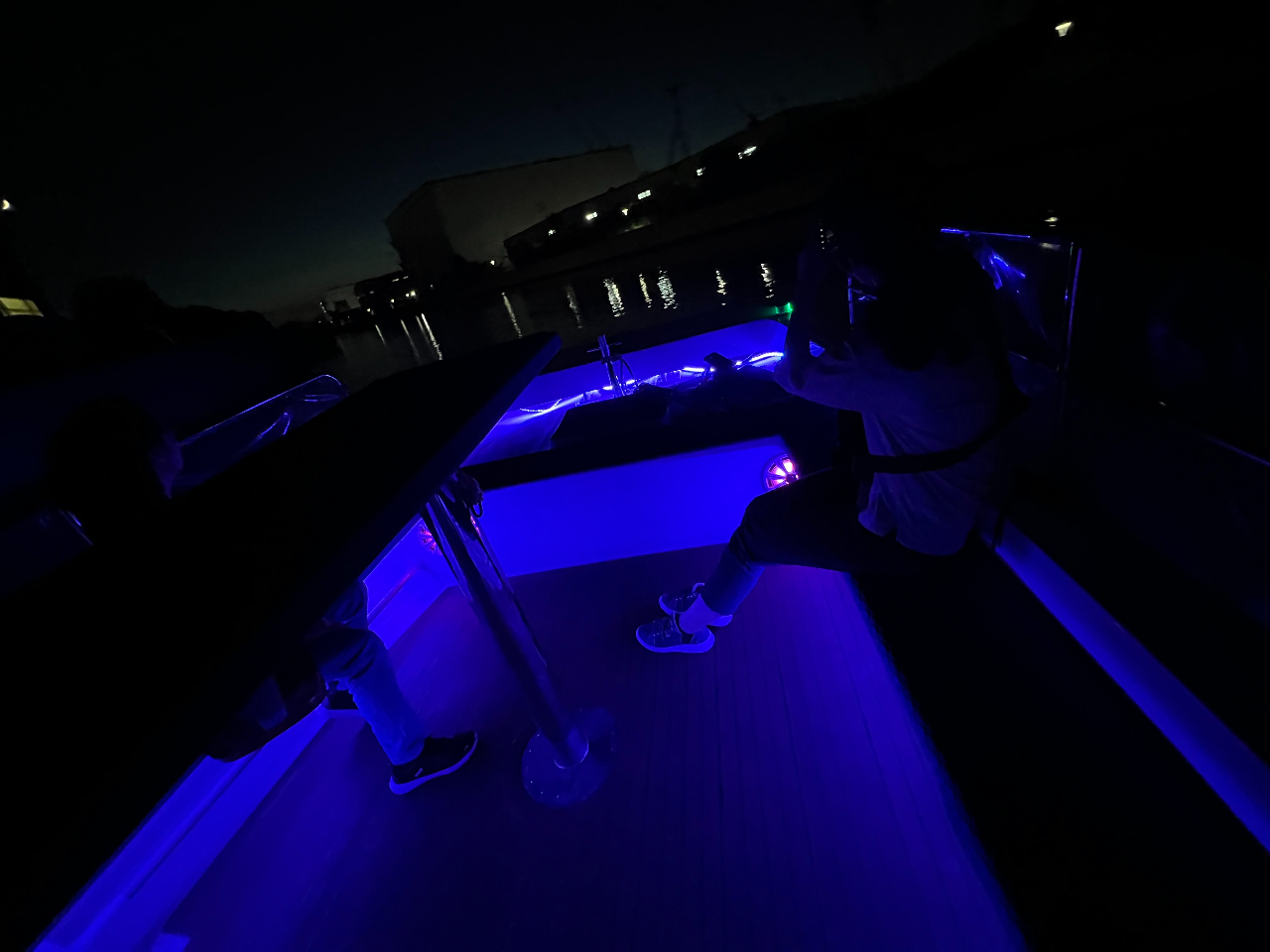 ���R�Ƀ��C�g�A�b�v���\�ȃN���[�Y�D�I