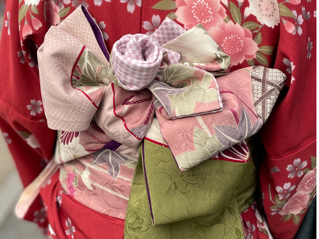 まるでマジック。四角い帯を可愛くアレンジ。これは必見です!