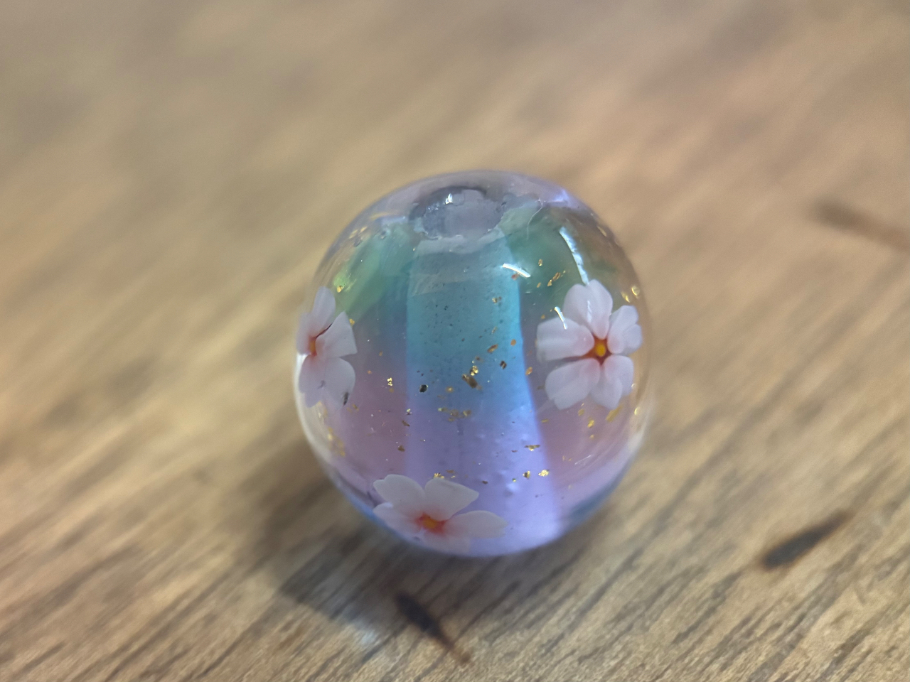 【30色から選べるとんぼ玉づくり 期間限定メニュー】季節ならではの特別なデザイン...