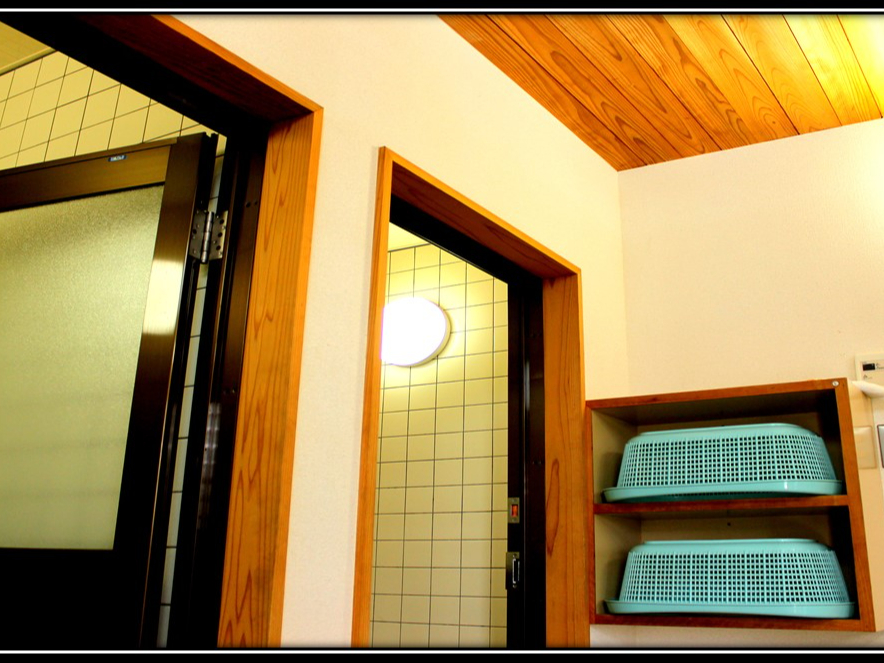 V[艷8100~@jQ@P@EߏLD]łBVv[AXA{fC\[vtiT[rXił̂ŋL肢܂jB