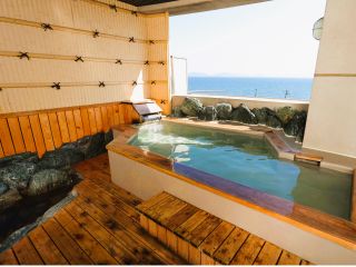 男性露天風呂♪オーシャンビュー温泉♪