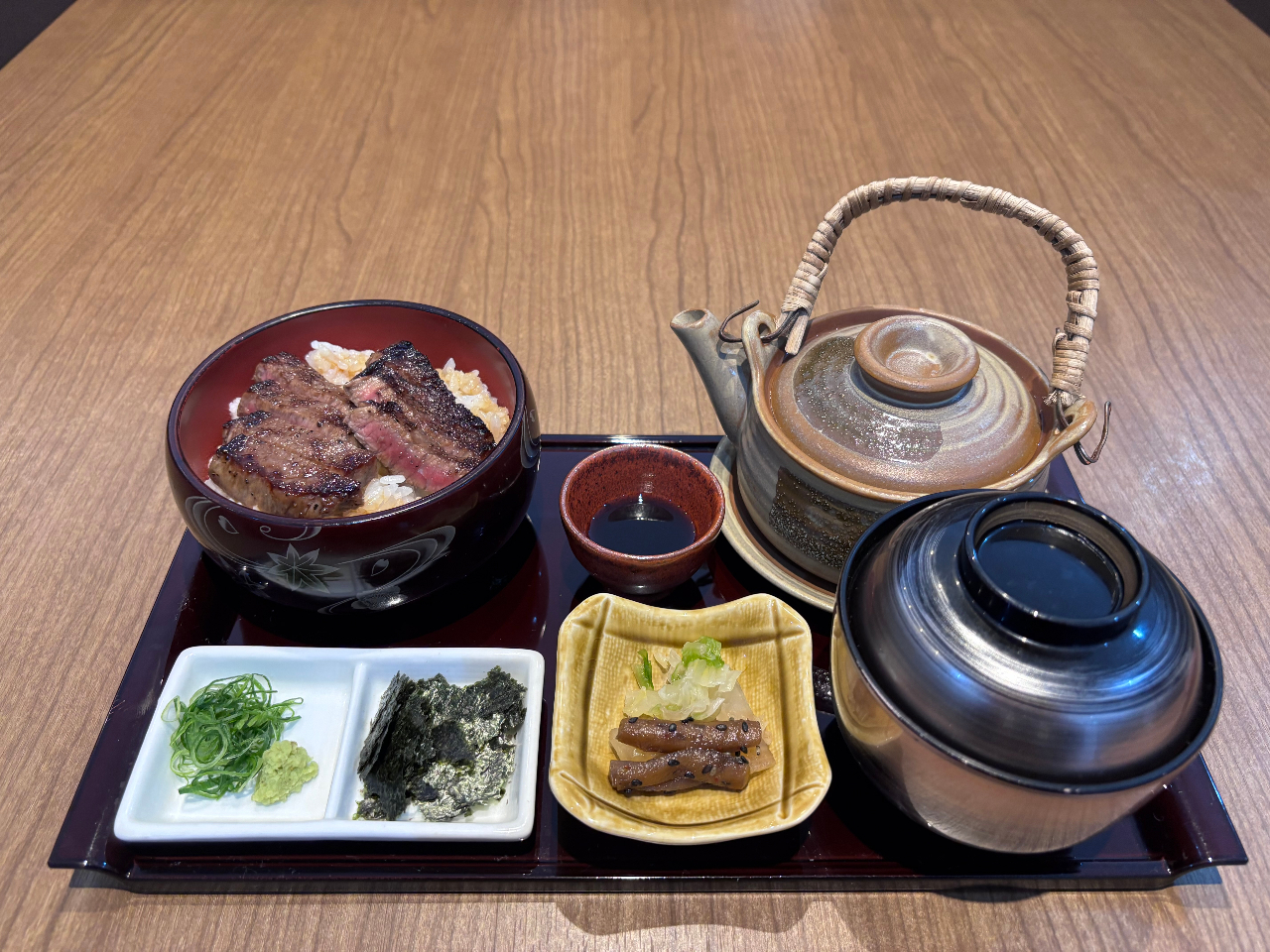 ���w�����j���[�̓~�j�܂Ԃ��Z�b�g(���X�`�E�Е��t)����^���͗L�n�ݖ��̂�