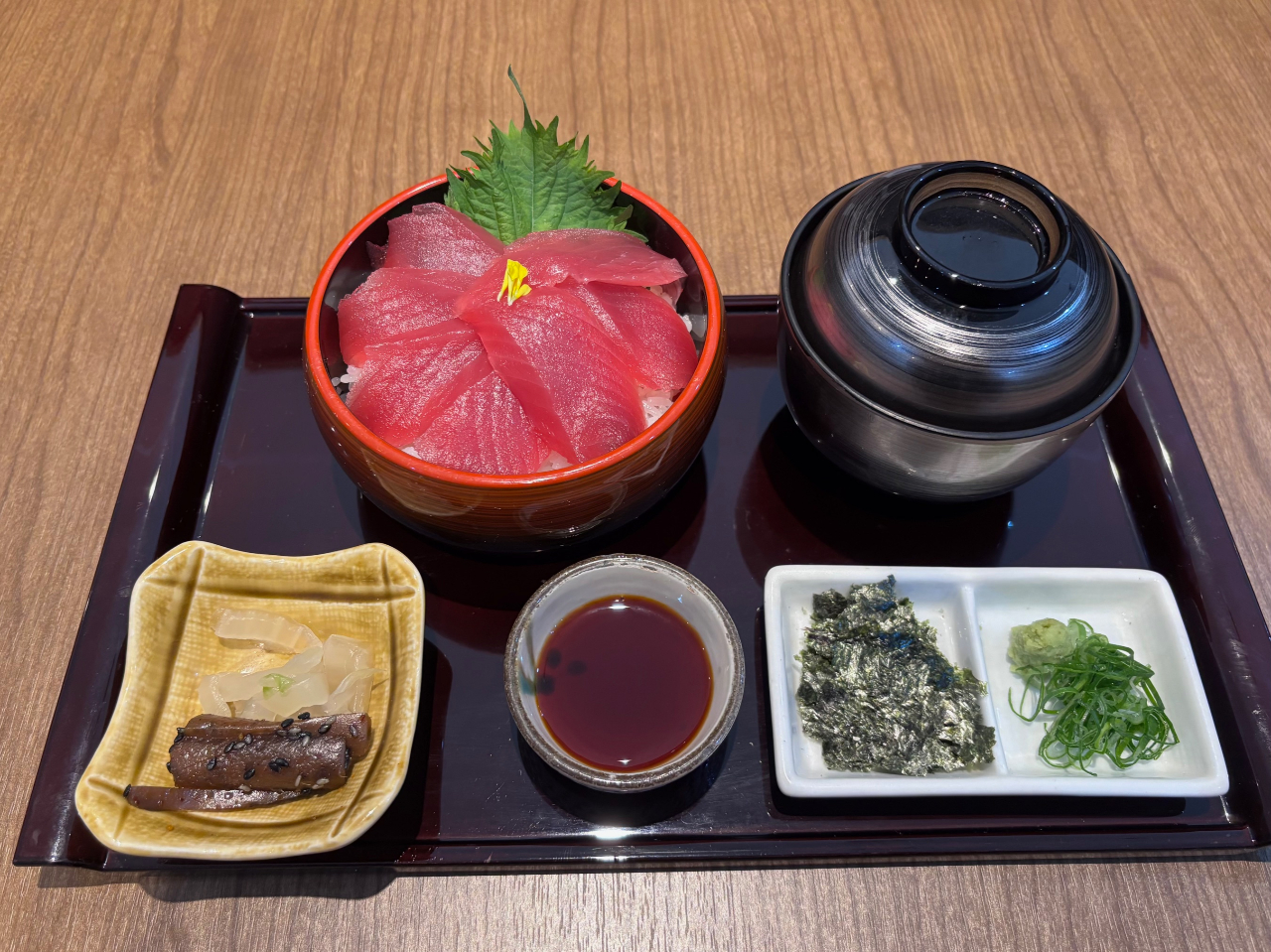 ���w�����j���[�̃~�j�܂Ԃ�����~�j�S�Θ��ɕύX��]�̓R�����g���ɂĎ��O�ɂ��\���t�����������B�����ύX�s�B