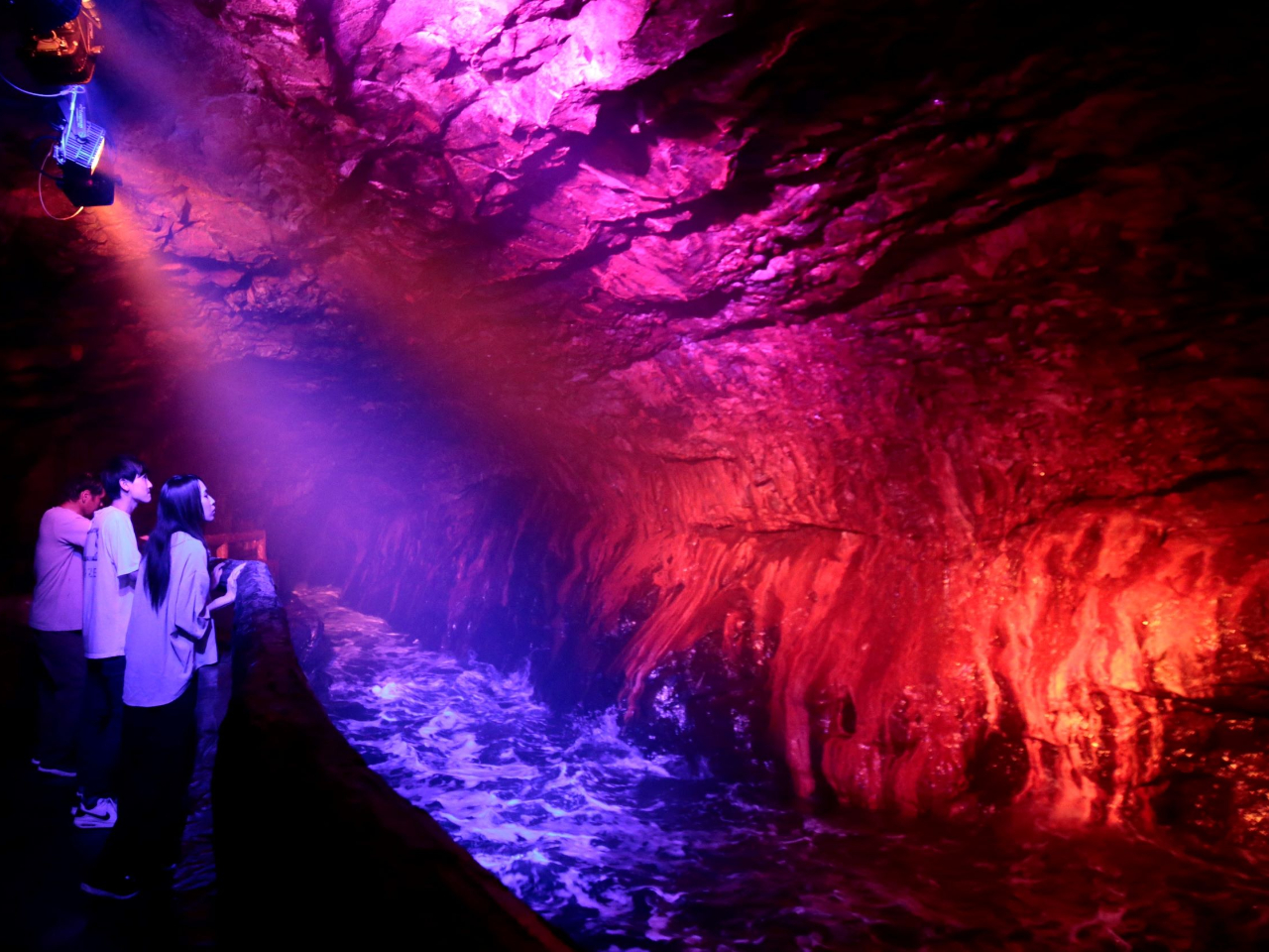 三段壁洞窟さまよりお知らせ)「星降る洞窟 ナイトウォーク」9月16日(土)より開催! - 南紀白浜観光協会