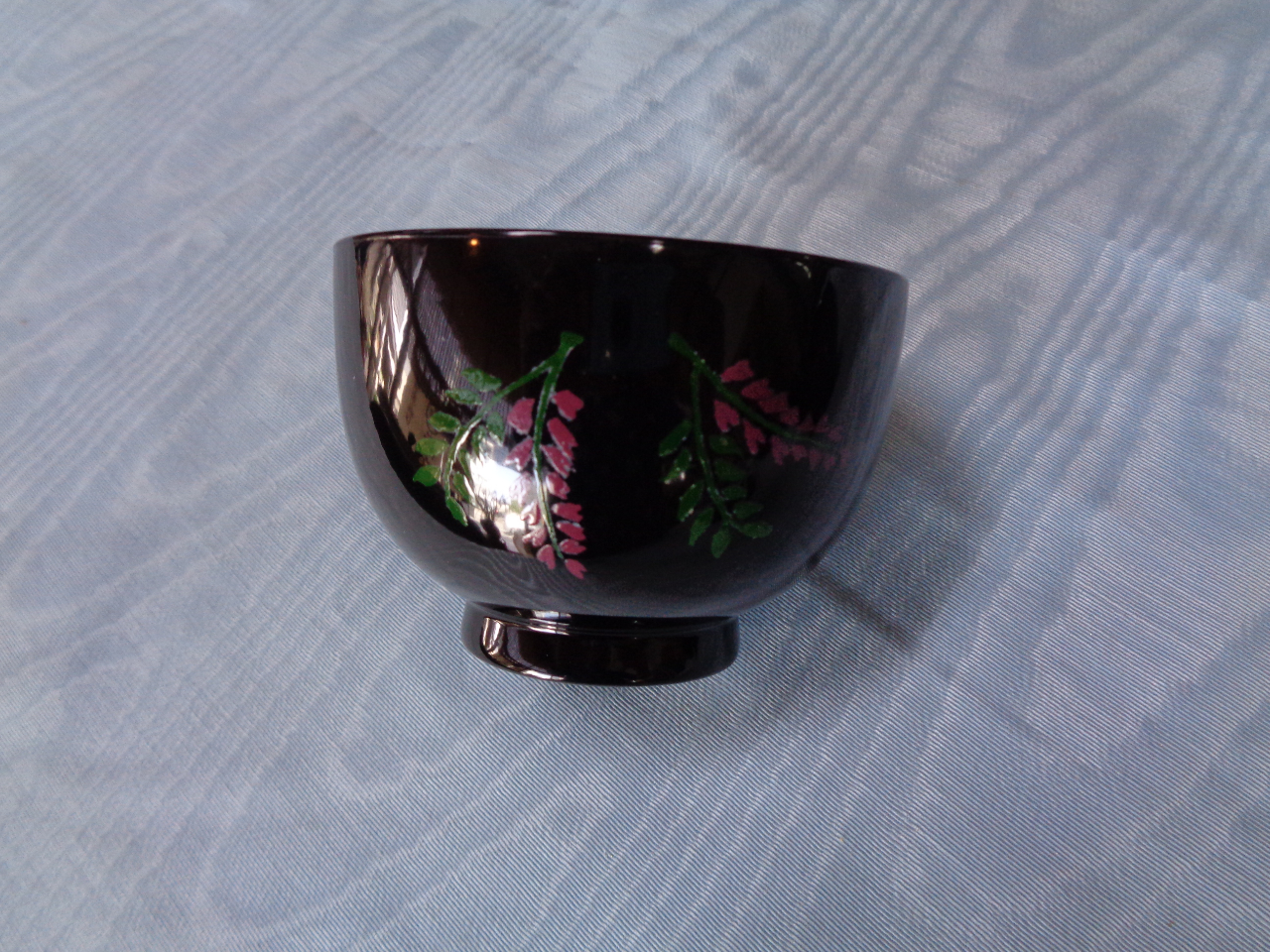 選べる お椀・お皿・ぐい飲み作成の会津塗蒔絵体験～本漆を使っての