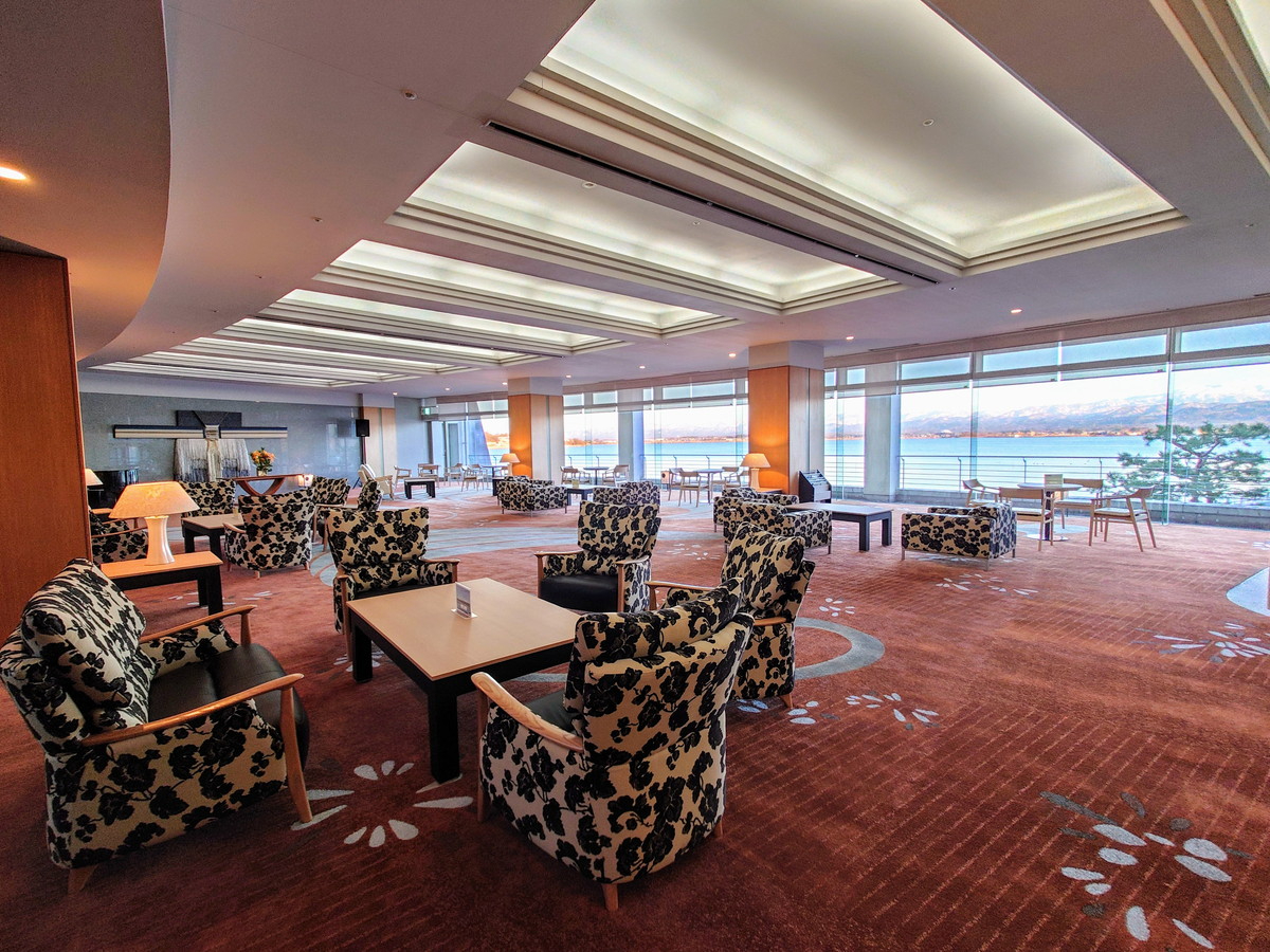 2022N110(jE)ɃEWj[AI