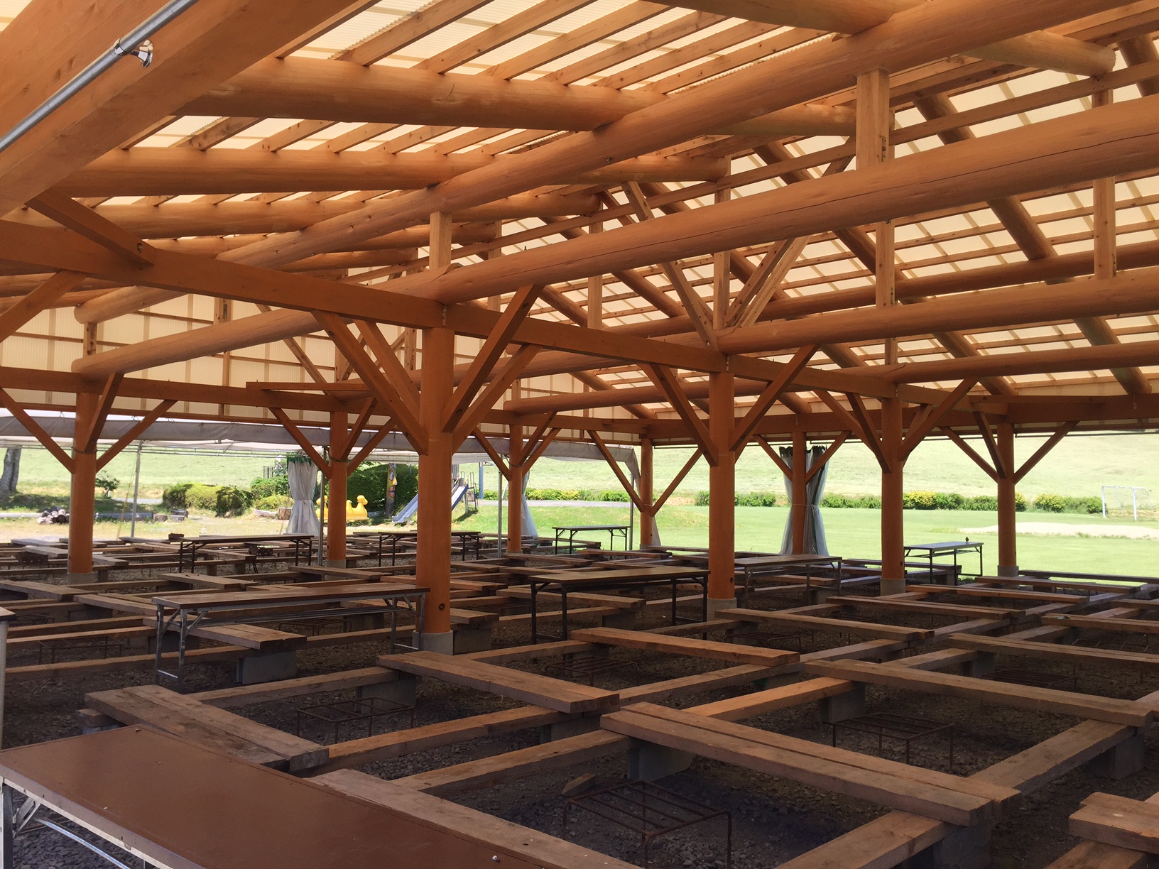 300名までOK 大型屋根付きBBQハウス