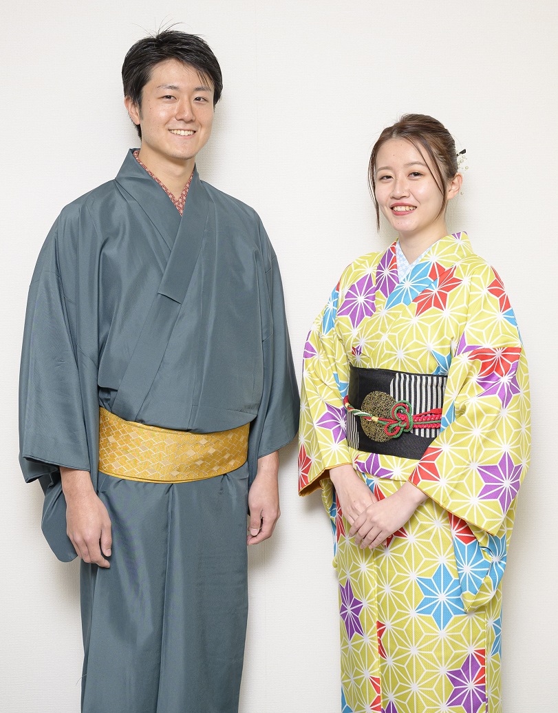 QPgŁAʏ10,560~  8,360~