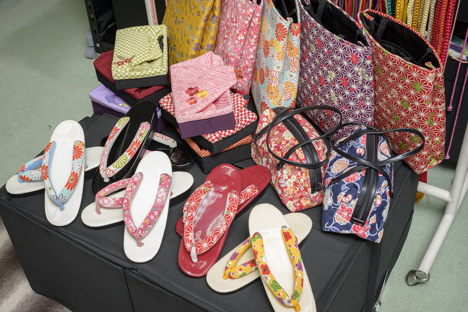 �m�����n�����ꎮ�q�����A�сA���@�فA�����A���܁A�o�b�O�A������A�����|�C���g������r �A�ȒP�w�A�Z�b�g�i������t�j�A������ꔼ����A�я���