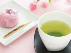 着付のお稽古のあとに、お茶とお菓子をいただきながら簡単なお作法をお勉強致します。とても楽しいひと時です。 (写真はイメージです)