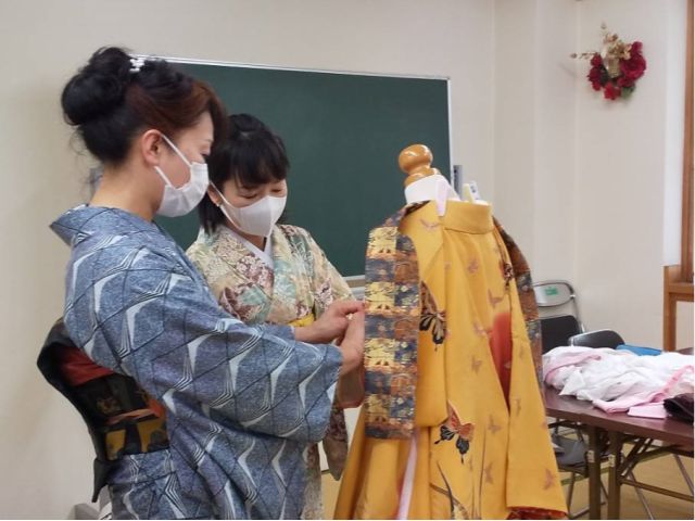 女性限定 お抹茶 和菓子付き本格着付け 着物の先生から学べる着付けとお作法 美保姿きもの総合学院 松本校 じゃらん遊び体験 女性限定 お抹茶 和菓子付き本格着付け 着物の先生から学べる着付けとお作法 美保姿きもの総合学院 松本校 じゃらん遊び体験