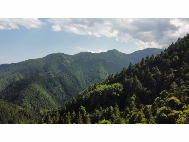 施設からみえる山間