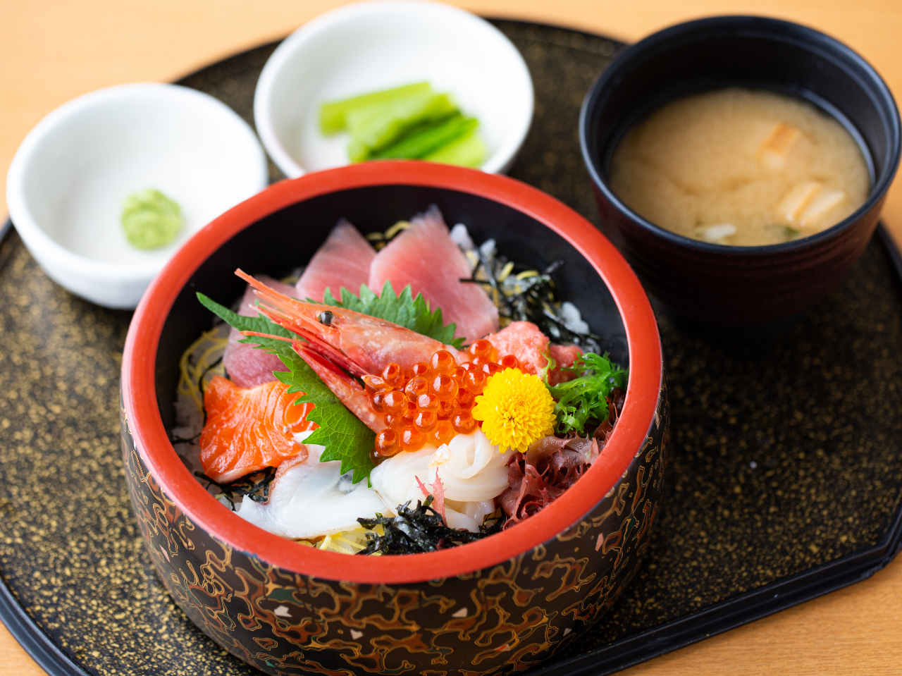 CȂłACN͂߁A܂똥AlMgȂǂpӂĂ܂B