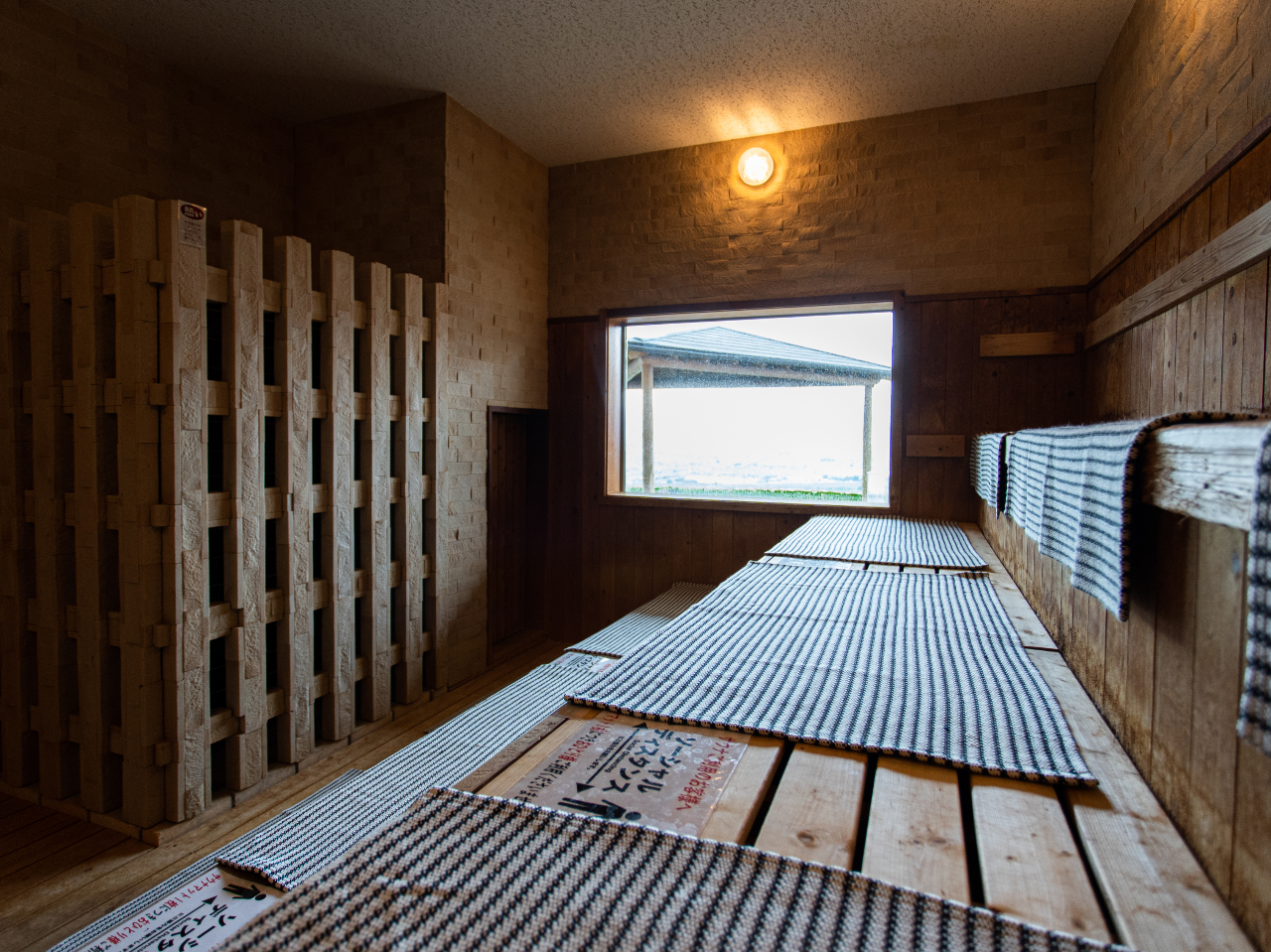 TEipӂĂ܂B̂Ȃ̃{C[̍TEił܂BTV͂ȂÂɓ邱ƂłA͌iF߂邱Ƃł܂B