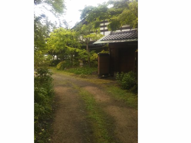 上神焼展示場入り口