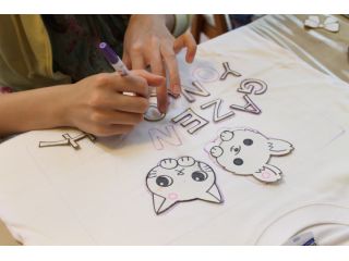 あなただけの 手描きtシャツ 作り 型紙を使ってカンタンぬり絵感覚で楽しめます 赤ちゃんも参加ok 当日お持ち帰りできます 料金 2800円 作成時間1 2時間 手描きtシャツ工房チロル じゃらん遊び体験