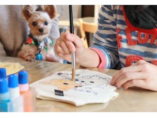 簡単ぬり絵感覚で世界に1枚の手描きワンコTシャツつくり