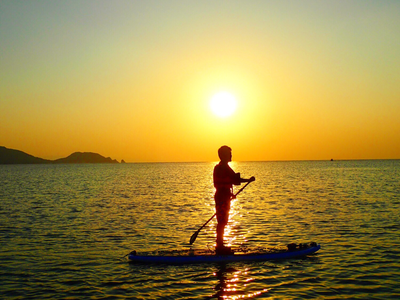 夕陽がうつしだすシルエット。