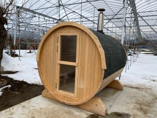 青森ヒバ材を使ったバレルサウナ