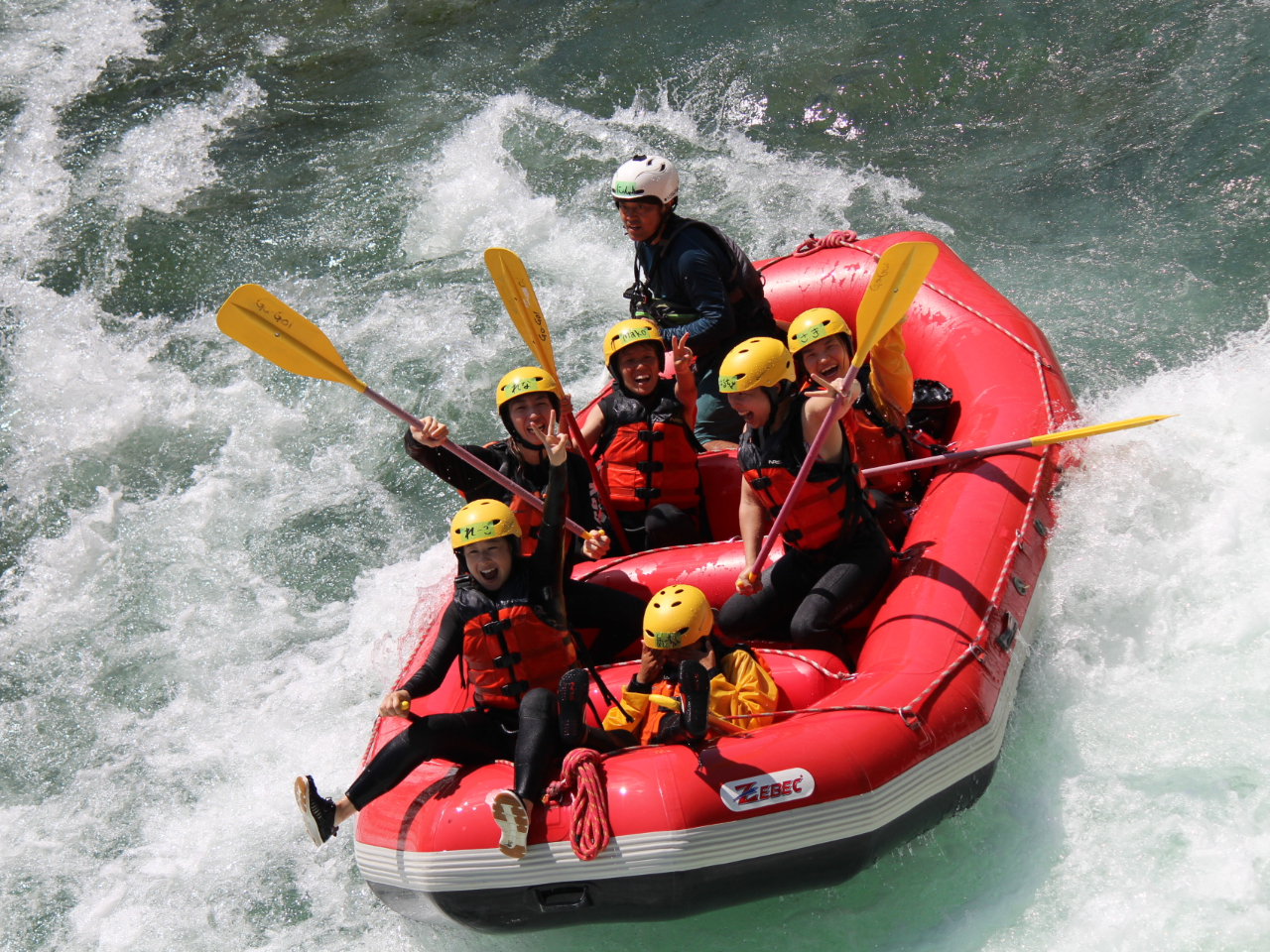 【1日ラフティング・ランチ付き】【グーグルレビュー1100件以上評価4.9の実績...