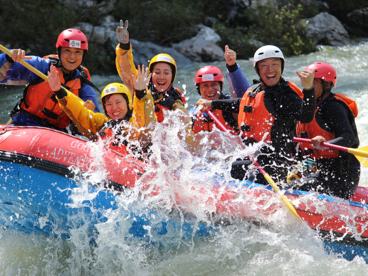 【半日ラフティング】【グーグルレビュー1100件以上評価4.9の実績】日本一の激...