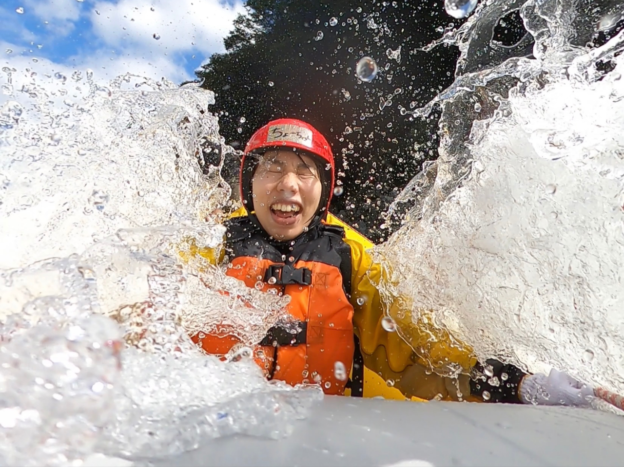 【ジップラインとラフティングコンボでお得は当社だけ!】・AMラフティングPMフォ...