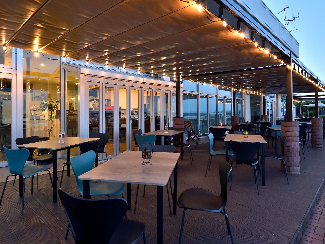 �e���X��