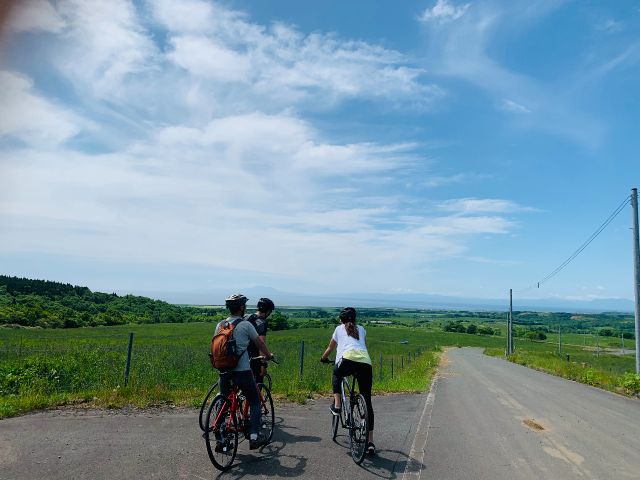 まずは太平洋へ向かって写万部山からSTART
