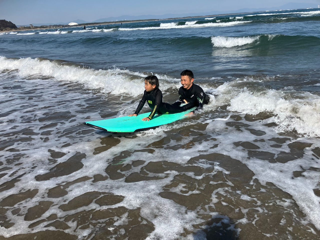 �D�����C���X�g���N�^�[��1�l1�l���J�Ƀ��b�X�����܂�(�L���M)
