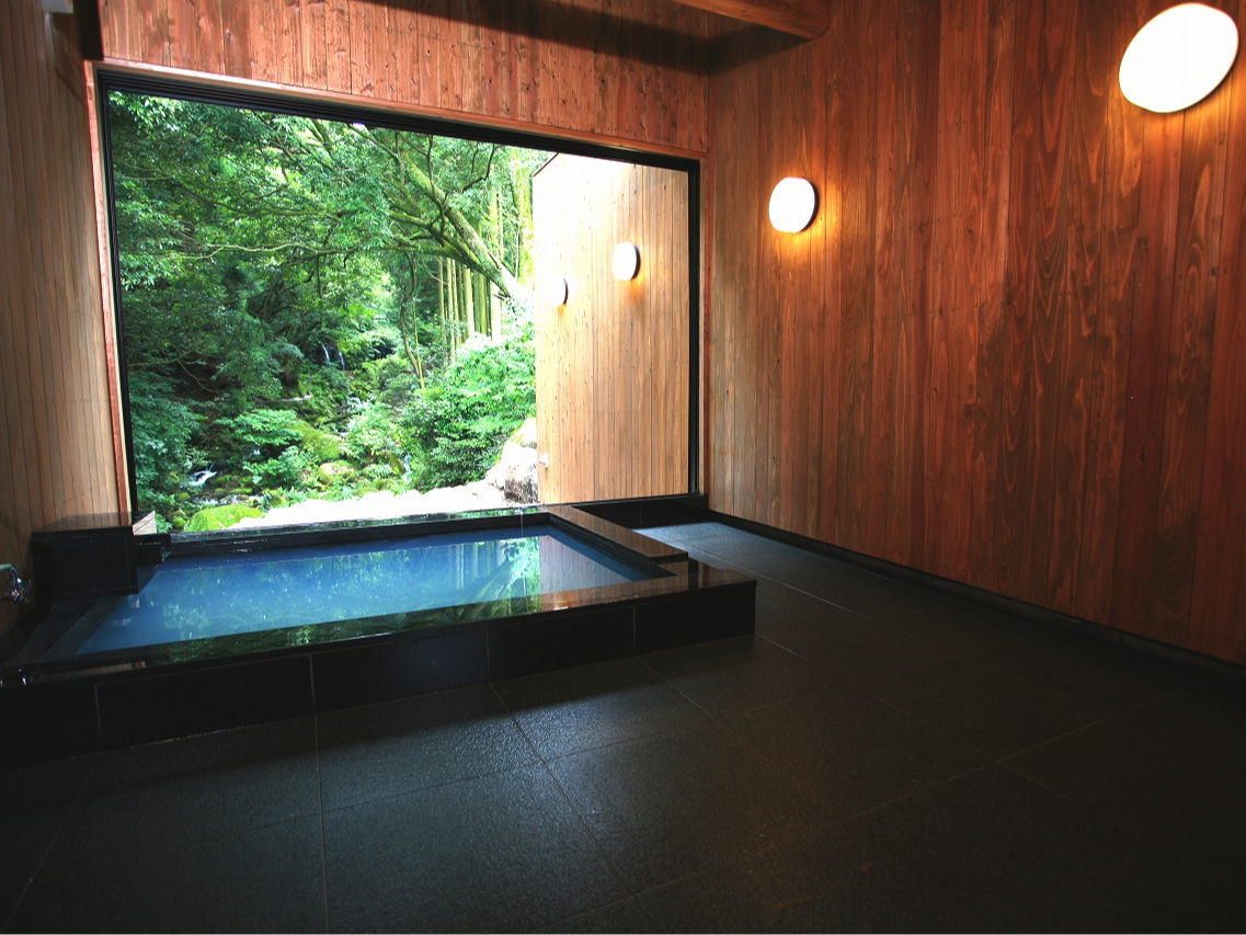サウナの後は貸切風呂へgo