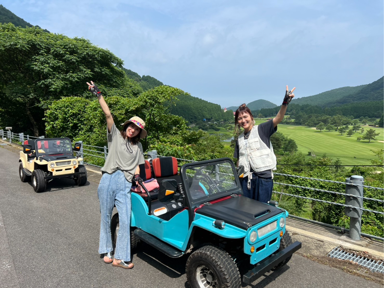 1903年、日本で最も古いゴルフ場を横目に仁田峠入口へ