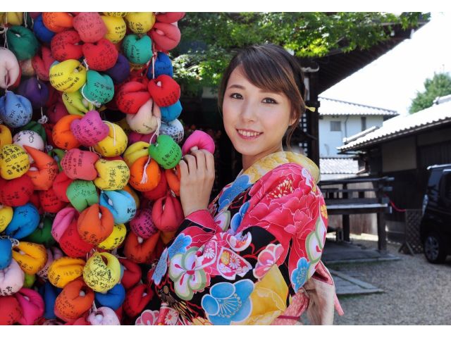 ブランド着物や二尺袖など選び放題 おすすめ着物レンタル 京都観光 お食事会 卒業旅行や女子旅にもオススメ レンタル着物ローズ じゃらん遊び体験 ブランド着物や二尺袖など選び放題 おすすめ着物レンタル 京都観光 お食事会 卒業旅行や女子旅にもオススメ レンタル着物ローズ じゃらん遊び体験