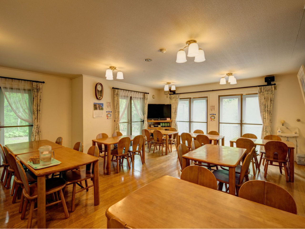 ���H��(���[�R�����ǂ�)�͐H���ŏ����オ���đՂ��܂��B