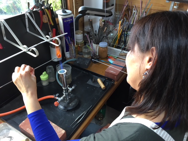 3つのとんぼ玉が作れます。