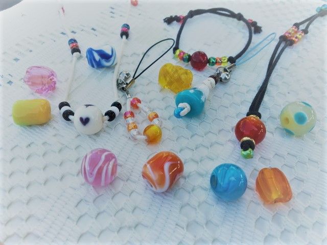 自由に制作してください