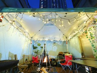 屋根付きテラスは横風を防ぐ作り★雨の日でも風の強い日でもBBQが楽しめます。