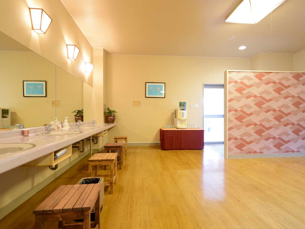 和風大浴場脱衣所