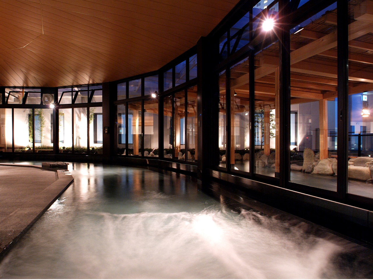 ɂ嗁Bł邾傫ADJy߂悤ɐ݌v܂BƂԂł났B