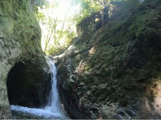 パワースポットの滝