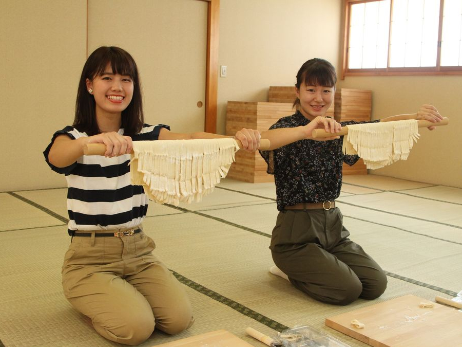 うどん打ち体験|手作りうどん+天ぷら(野菜5種)をその場でいただく♪ 道具1セッ...