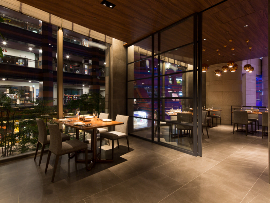 THE MARKET F Xie[uȁj