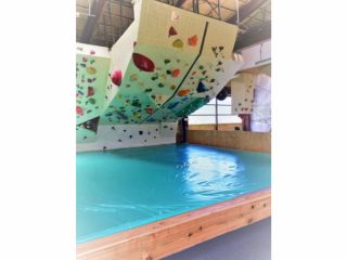 八戸 三沢 十和田市 ボルダリング 日帰り旅行 遊び アクティビティ体験一覧 トラベルコ