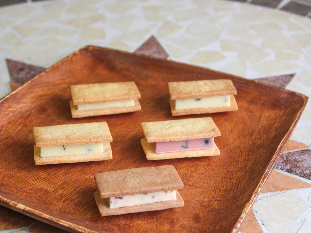 ̗zʃhCgpo^[ThB㎿ȃo^[N[TNbƂقǂNbL[ŃTh܂BʎȂł͂̂҂ʂȃXC[cłB